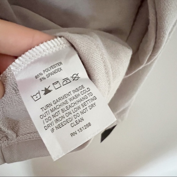 Kay Unger Gray Logo Top Mesh Panel Long Sleeves Size Medium NEW Athleisure - Picture 6 of 7
